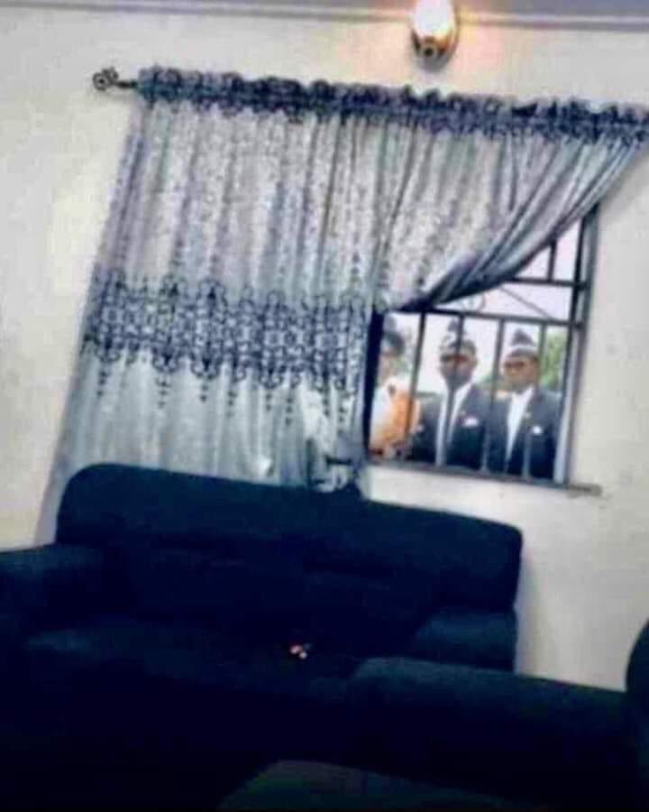 bigalila's tweet photo. @davido Wizzy fans waiting for that wrong comment about their king #wizzyfc https://t.co/VomVhMkOpn
