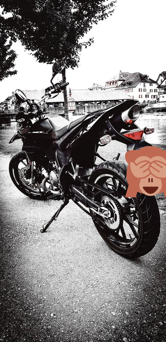 André B. tweet media