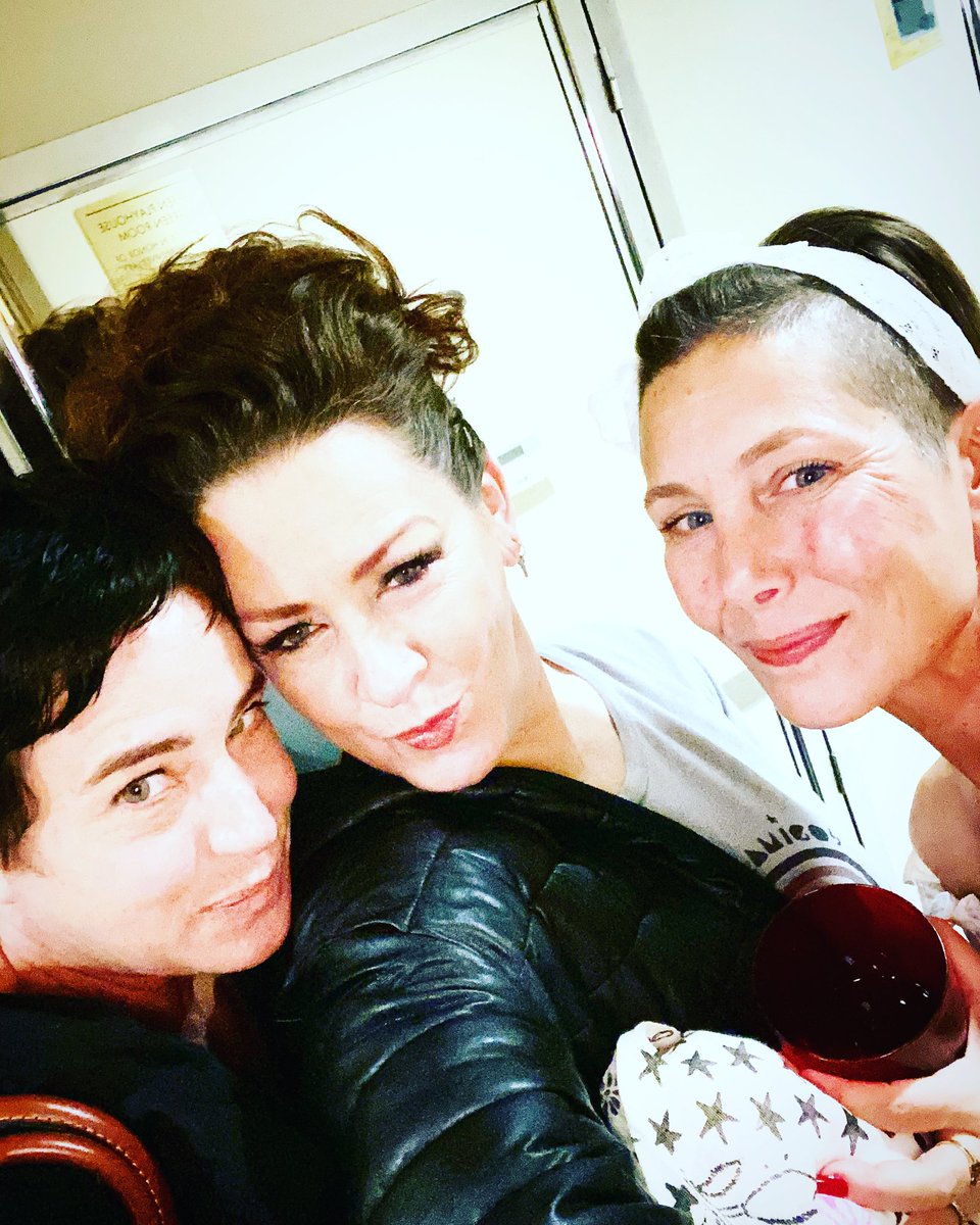 Joely Fisher tweet media