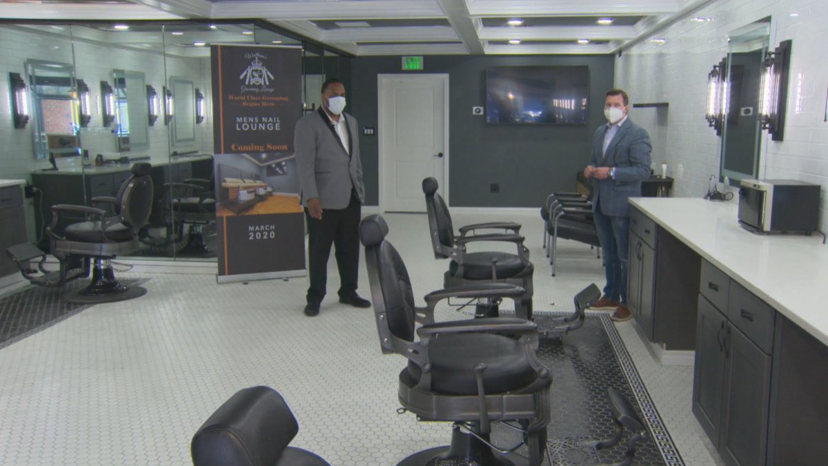 jejharrington's tweet image. What will barber shops and offices look like when they reopen next week?  @MikeLaCrosseWBZ shows us in tonight&apos;s #BostonNext at 5:05

Watch on #WBZ-TV and #CBSNBoston
boston.cbslocal.com/live/