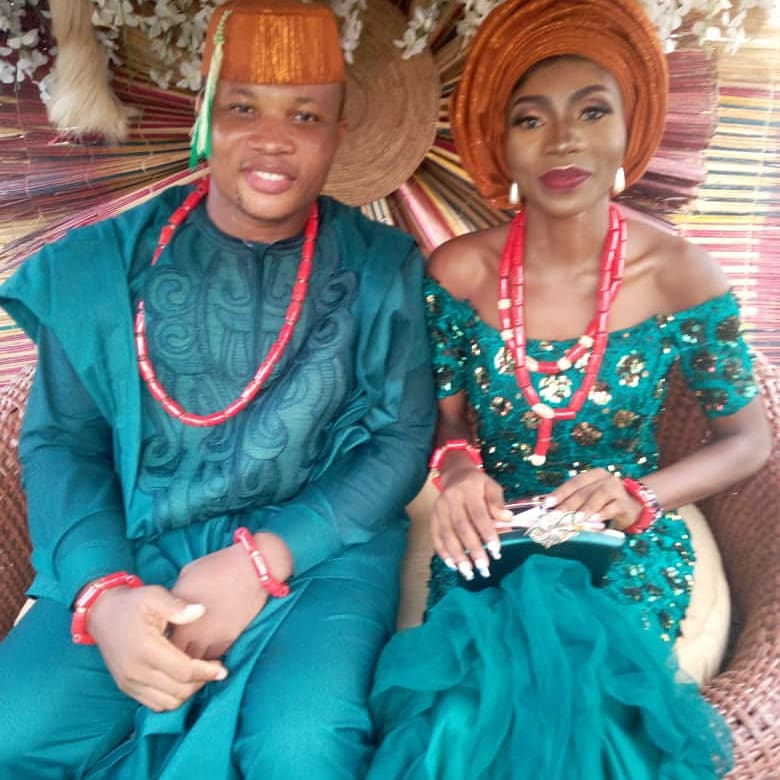 stephenadetolu's tweet photo. Happy Married life to Bayo Adetolu #HappyMarriedLife #MarriedForLife #MarriedForever #PersonalSuccess https://t.co/V8siRfynXg