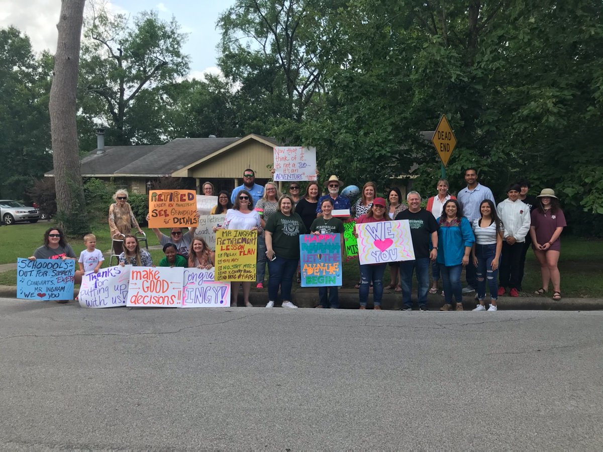 HornetBuzzMPMS's tweet photo. Today was Coach Ingram's motor parade retirement celebration!
We are going to miss him next year at MPMS! After many years as an educator, he deserves this time! We love you, Coach Ingram!
#MPMS2020 #HornetFamily https://t.co/AbGCinI3sV