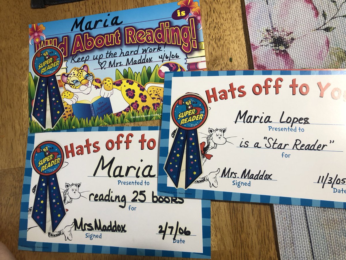 LopezB_Maria's tweet photo. Always had a thing for reading 😎🤓 @bendymaddox was definitely my favorite reading teacher https://t.co/by5PwDZ2Ze