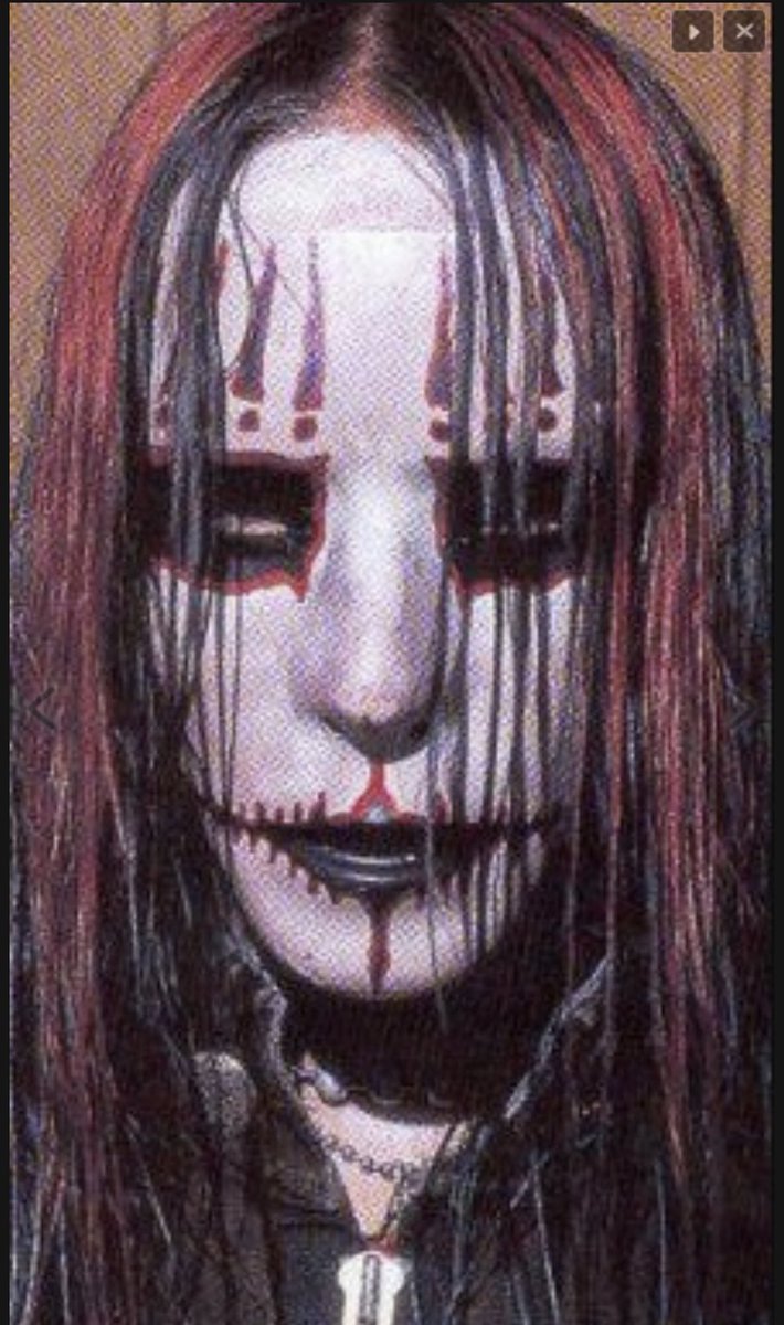 Iowaone of joeys most iconec masks imo, stich mouth, black and red scars and eyes. dirty and faded first mask. bloody mask, the only mask that doesn’t have scars painted. red and black eyes and scars no stiches kerrang awards mask.