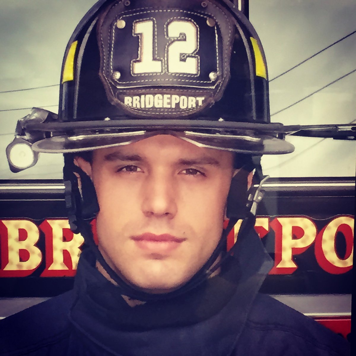 joeganim's tweet photo. Did you know Bridgeport, CT Fire Department firefighter Daniel Brelsford featured on Chopped! On the Food Network !
The episode was rerun this week!
#Bridgeport #BPTFire #BFD #BridgeportsBravest #Foodie #BPTEats https://t.co/eR7GjoOLPk