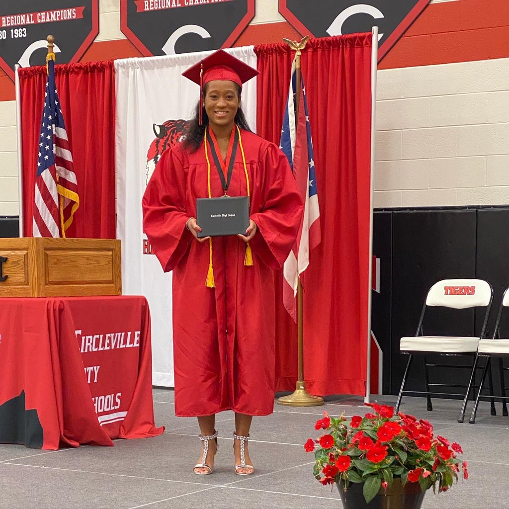 brie_kendrick's tweet photo. Well I guess this is goodbye Circleville. Ohio State here I come!!🥳🎉 https://t.co/yT2hpxyfok