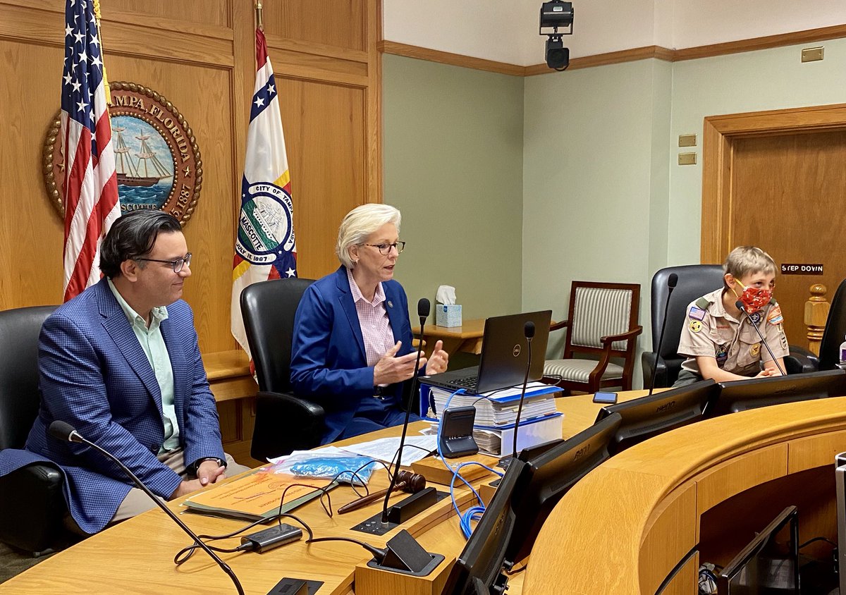 CouncilmanViera's tweet photo. Thank you to our @CityofTampa Mayor @JaneCastor for saying hello to our Gold Star Families today for the Memorial Day discussion.  As always, you spoke from the heart on service and sacrifice.  Thank you for your leadership and empathy, Mayor. https://t.co/CU0RiqXnm8