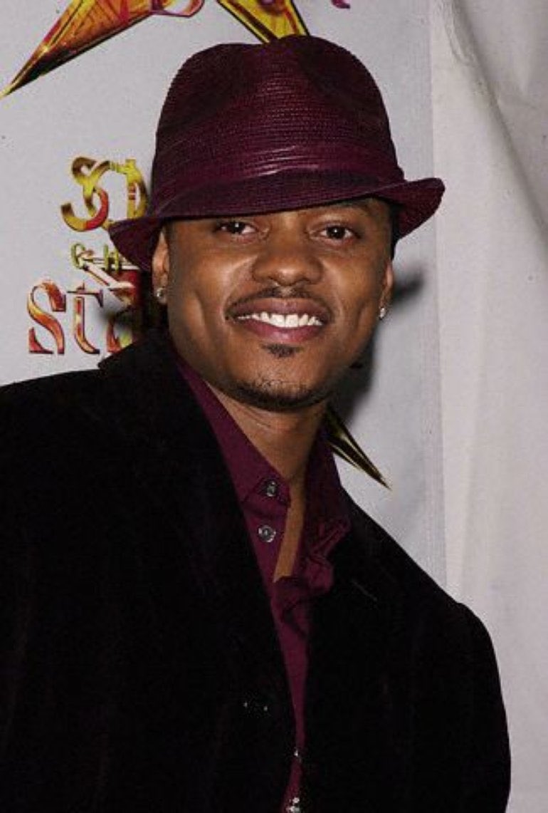 Happy birthday Donell Jones, 47! 