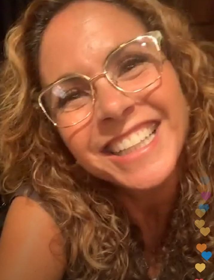 maisinhalucerin's tweet photo. GRATIDÃO @LuceroMexico 
Pela sua maravilhosa companhia, nessa live tão fofa, tão cheia de amor e luz 🌼😍🥰👏🏼👏🏼.
#Lucerinho
#LuceroMomentos 
#Luceroporsiempre https://t.co/mbL82VPpEV