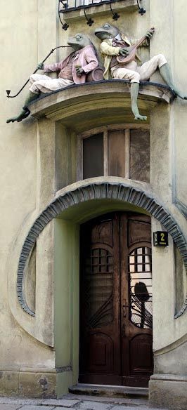 Art Nouveau Doors 20