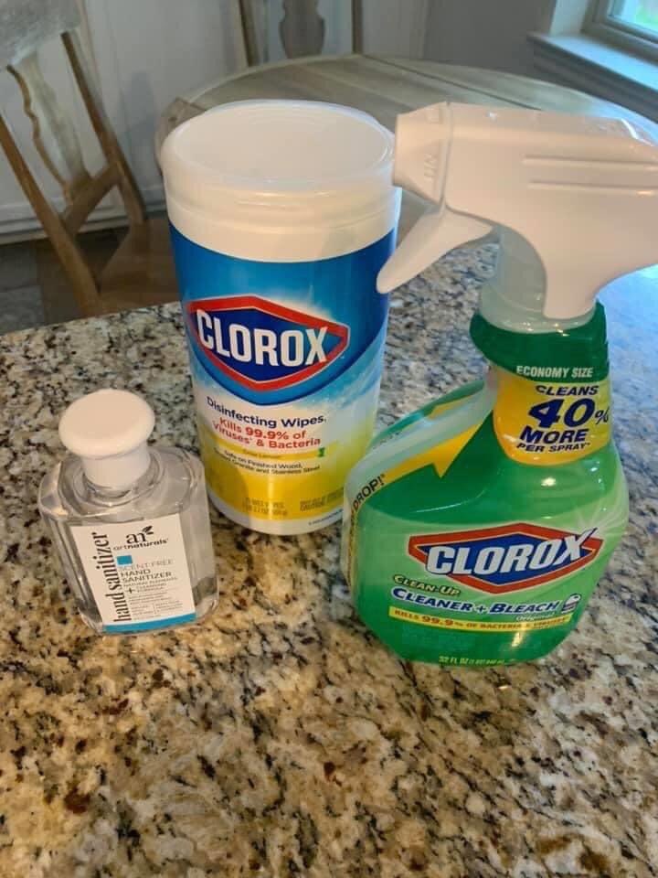 DAS office accepts challenge to perform 1000 acts of kindness as part of #GiveTogetherNowDallas who’ll provide $500 cash assistance directly to family impacted by COVID-19. Falk donated Clorox wipes, spray &amp; hand sanitizer to deliver to our elderly.
#StandTogetherFoundation