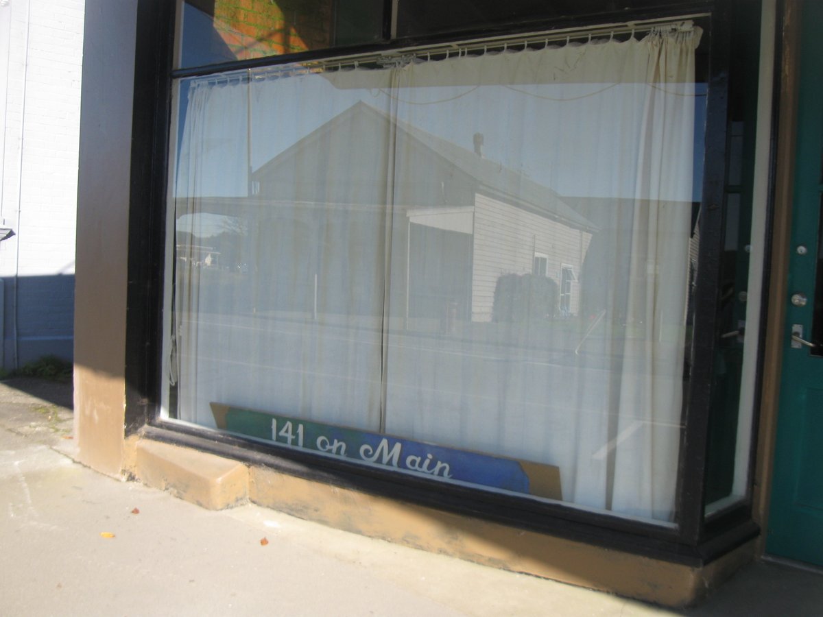 Main St photos cont.: pre & post Covid: 1. Appears to have been part of Francis Crawford's premises, CC 0; 2. Then succession of businesses inc. Muriel Brown's drapery & Otautau Trading 1991, CC BY; 3 & 4. More recently was home of few Cafe's & More on Main, now empty 2020, CC BY