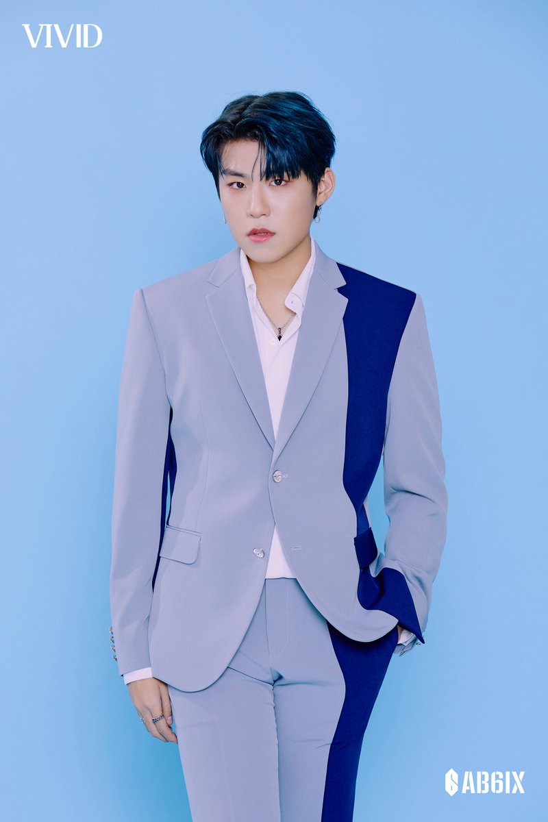 crushattack_wj's tweet photo. 개떡같은 컨셉도 찰떡같이 소화 시키는 컨셉 장인! MBTI 검사하면 빼박캔트 IDOL 나올 본투비 아이돌! 박우진🥰💕 아니 이번 앨범 컨셉이 개떡같다는 말은 네버에버 아니고요 그냥 말이 그렇다는 거에요 말이💦 https://t.co/Q25kpsGBCU