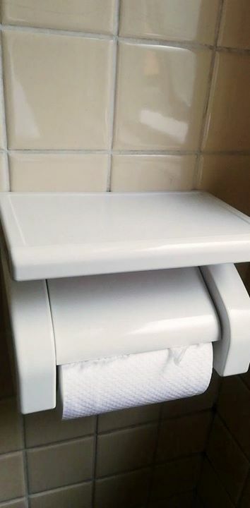 ZAWASEA's tweet photo. 地震きた。
震度2前後やったからよかったけど、、、トイレでがんばってる最中に揺れはるんは、笑えるぐらい恐怖やた。 https://t.co/wNWups7aqg