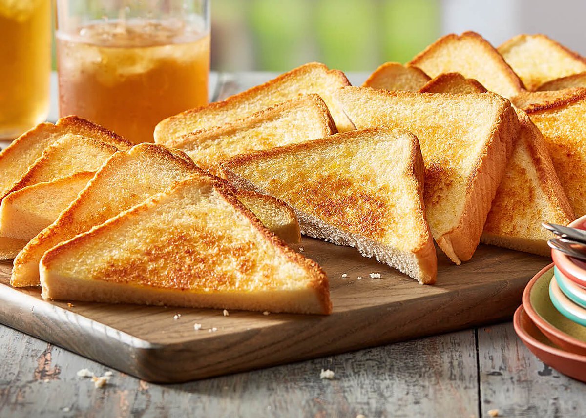 ToastedFilms's tweet image. My plans:                    2020: