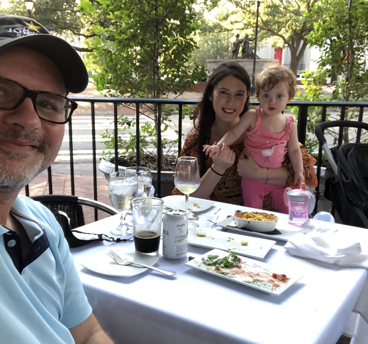 jojomerk's tweet photo. #SavannahGA #Belfords #PretoriaFields https://t.co/JVdIr7e6QD
