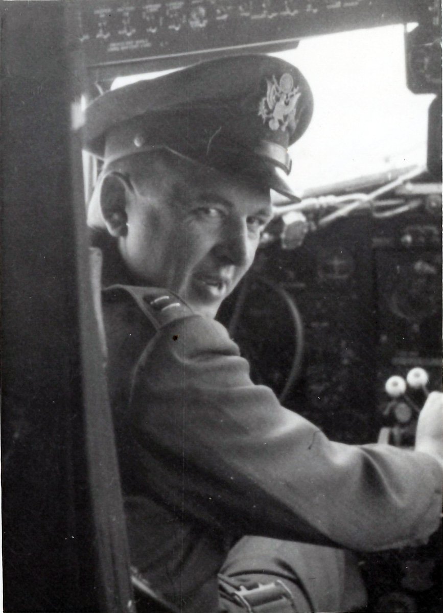LyonAirMuseum1's tweet photo. It is with deep sadness we announce our founder, General William Lyon, passed away peacefully at his home earlier this afternoon, age 97. In the days to come, we will be posting more about his amazing, achievement-filled life. For now, we will simply say… THANK YOU, GENERAL. https://t.co/Rt9hGzYCiA