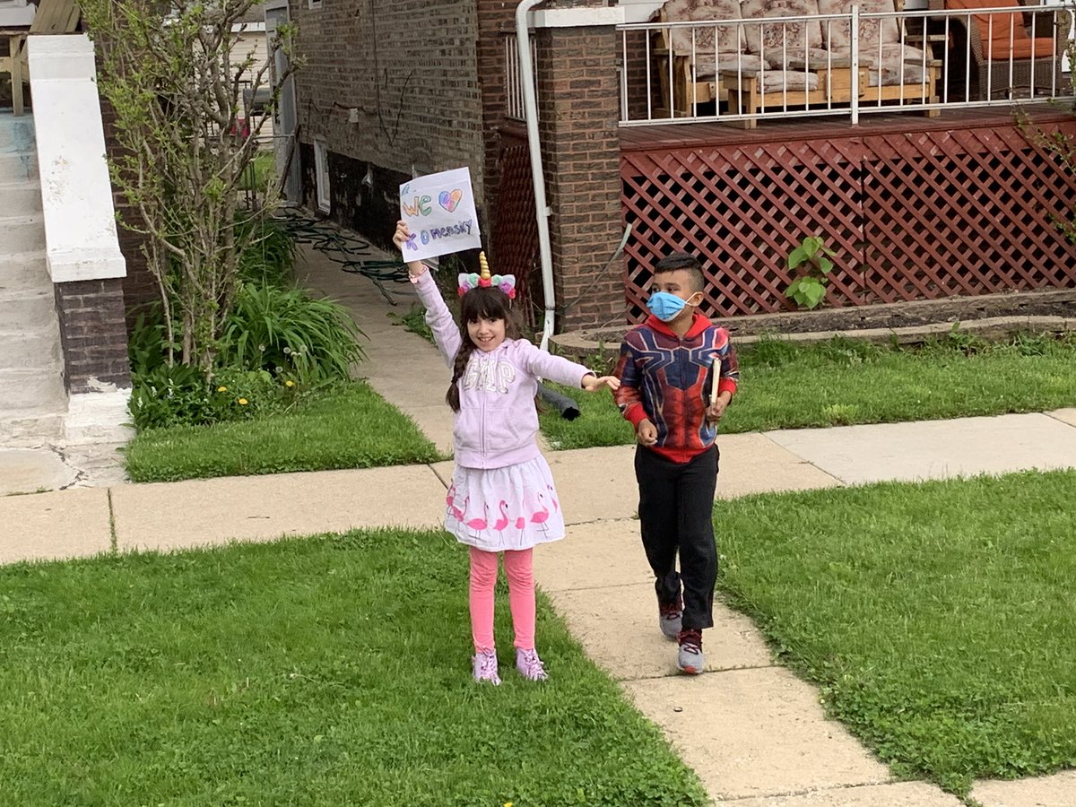 We were overwhelmed with joy to see all of our Komensky families! #BlessedAndGrateful #Komenskyparade #D100inspires #Komenskymatters <a href="/timdunnell/">Tim Dunnell</a>