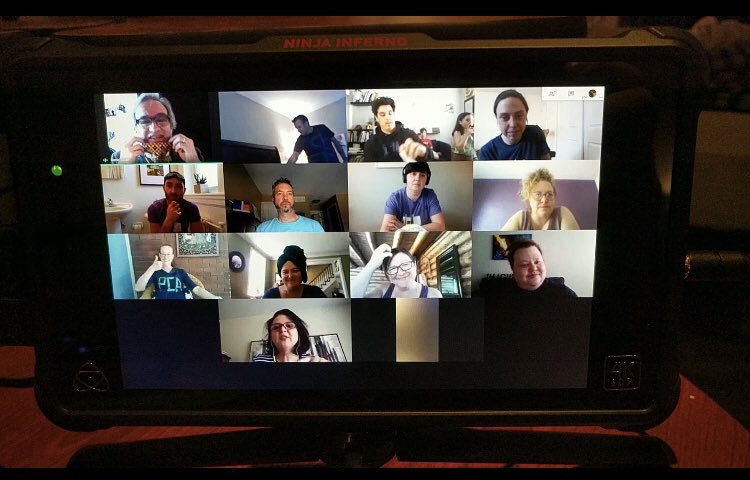 Que font les enseignants du PSA de <a href="/arts_bd/">BdArts</a> et la direction de <a href="/BdDesloges/">École secondaire catholique Béatrice-Desloges</a> un vendredi soir? Ils enregistrent un numéro pour le Gala du PSA! Soyez des nôtres le 1er juin à 19h sur YouTube! #BDfier