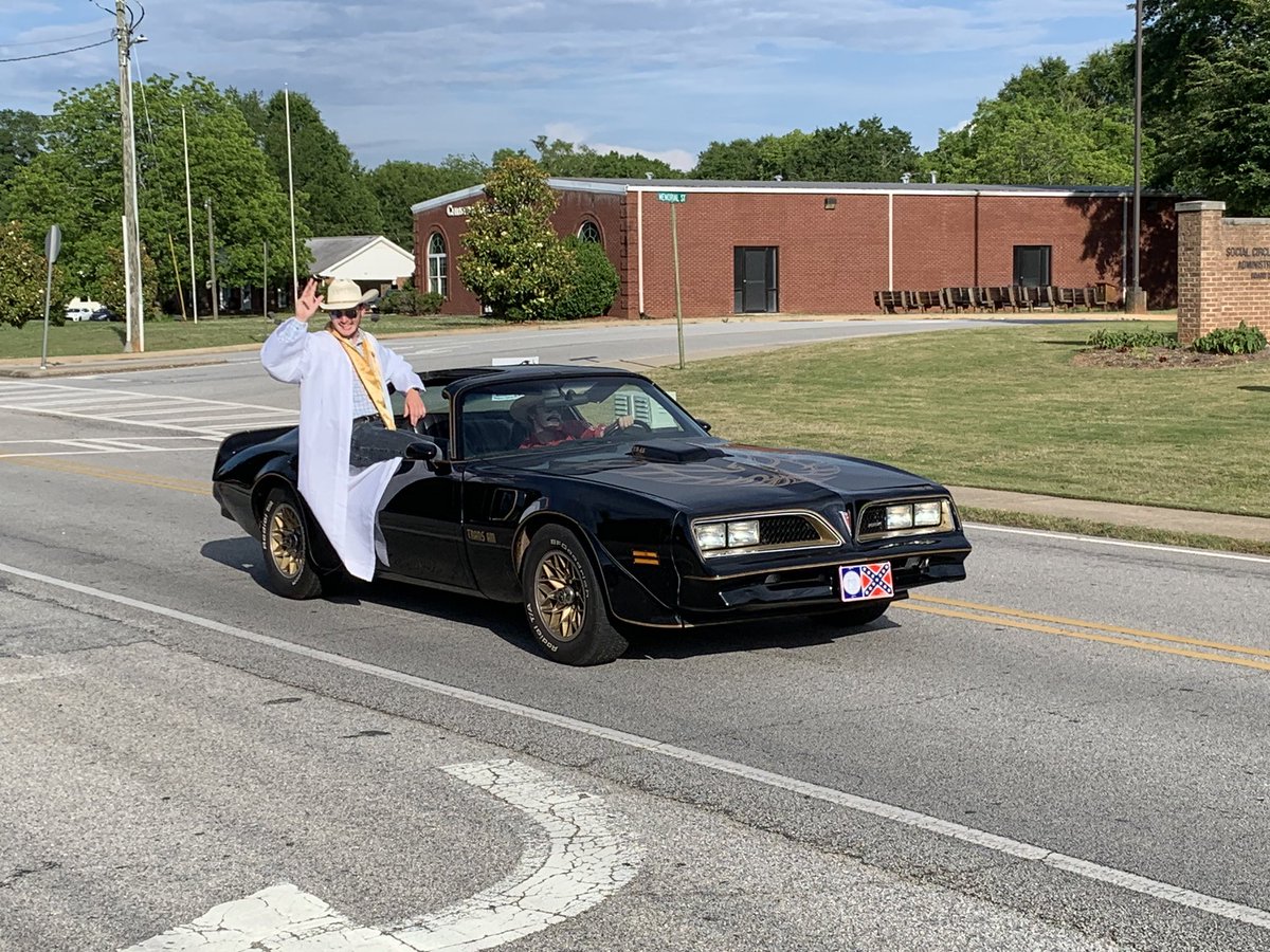 Coach_Wilson_RB's tweet image. Gotta love my little small town of Social Circle. The high school had its graduation parade through town tonight with an appearance of none other than the Bandit himself in his infamous Trans-Am. Too bad there was no sign of Sheriff Buford T Justice or Snowman #EastBoundAndDown