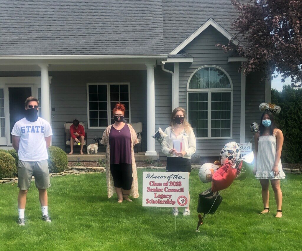 bville2018's tweet photo. Congratulations Aidan Priest and Breanna Murdock on winning the Class of 2018 Senior Council Legacy Scholarship! Your essays were truly inspiring and you both have bright futures ahead of you. Thank you to all those who applied, it means the world to the 2018 senior council. https://t.co/9tUMqLTeQg