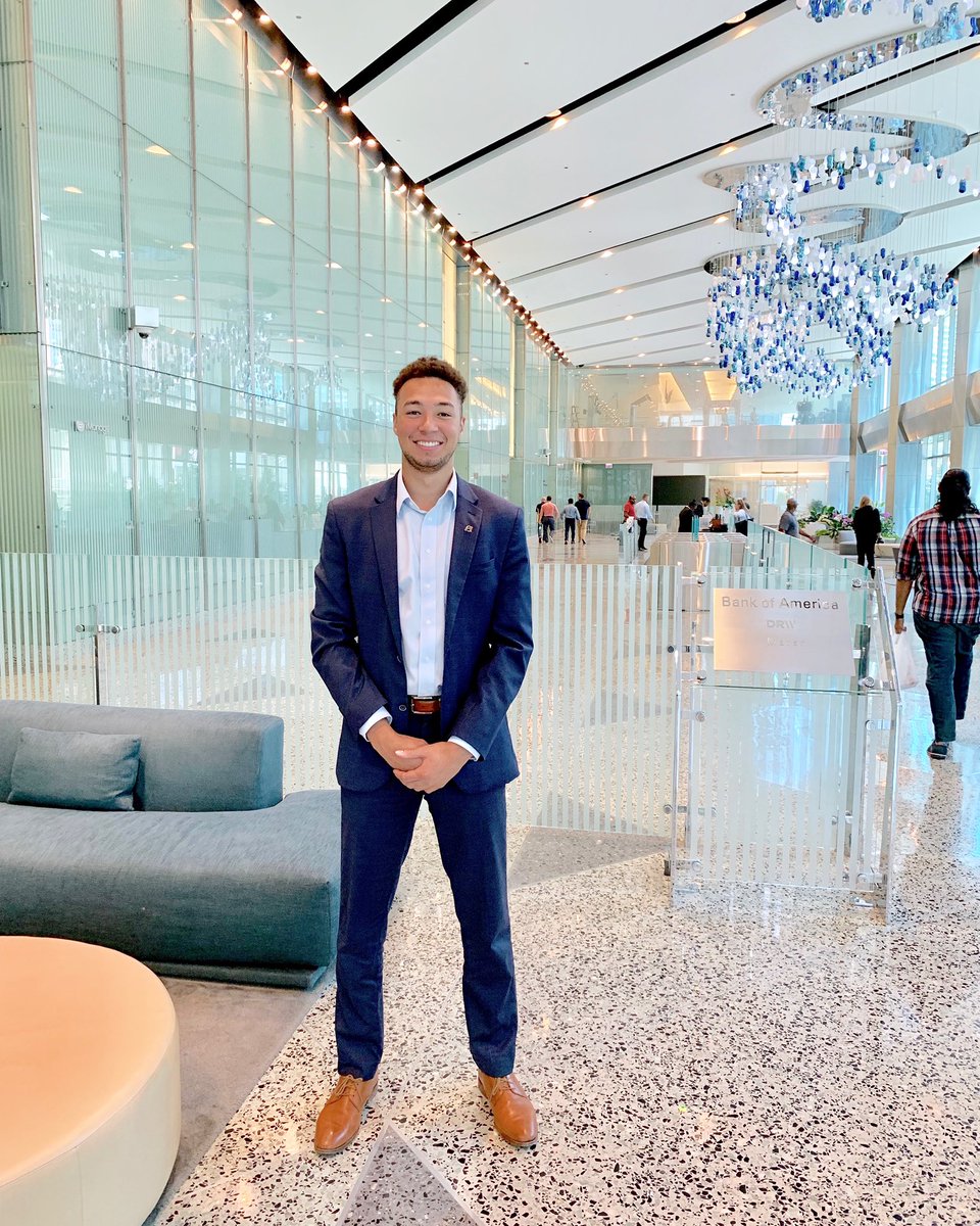 SheaRush4's tweet photo. Today is my first official day of work!! I’m thrilled to be starting!

I am a Private Wealth Manager for Merrill Lynch Private Wealth Management in Chicago. I have partnered with the Nield Moles Clark Group — a proven team who works with ultra-high net worth clients. https://t.co/3EU56mMqz1