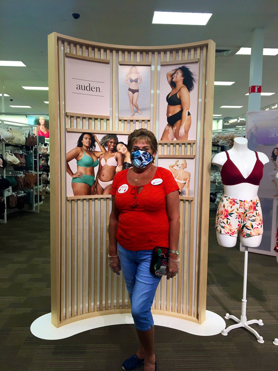 Maggie Target tweet media