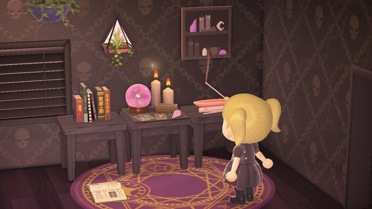 batsnbabydolls's tweet photo. House is starting to come together~ #Nevermoore #AnimalCrossing #ACNH #NintendoSwitch https://t.co/1fyErQus2P