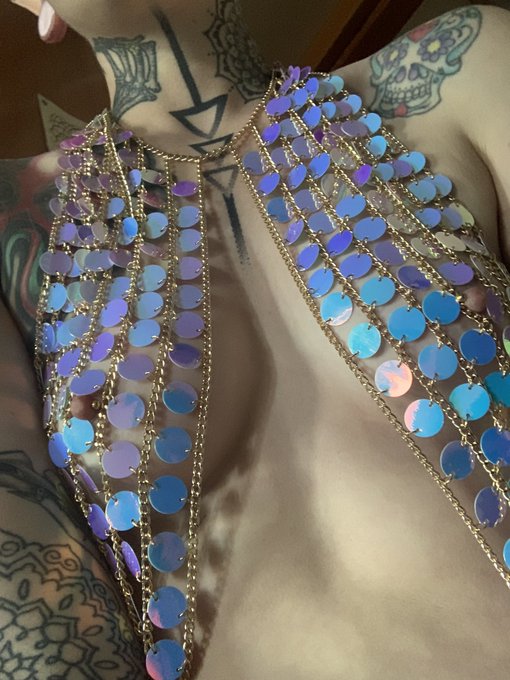 Three more fans and I release a TEN MINUTE solo clip to my fans on @OnlyfansBest // https://t.co/FYjLTPeQbI