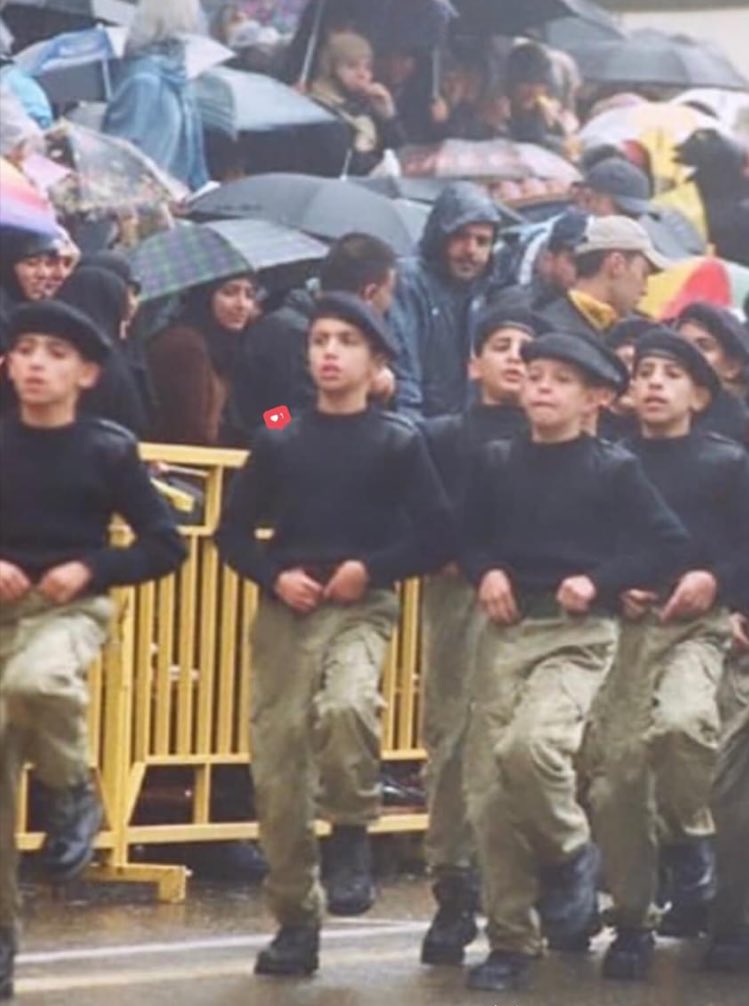 صورة تعود إلى جهاد عماد مغنية

في يوم القدس العالمي 

مقاوم منذ نعومة أظافره🖤💛

#القدس_درب_شهداء