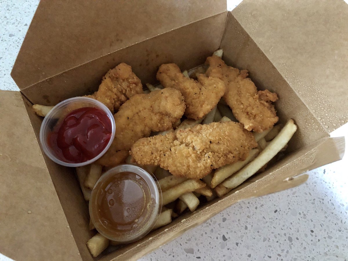 . <a href="/PaupersPub/">Paupers Pub</a>’s $11 chicken fingers is such a great deal! #annexTO #takeoutTO