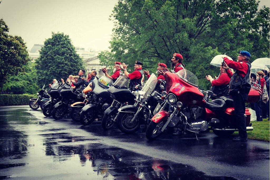 FLOTUS45's tweet image. Beautiful to see our brave American Veterans at today's #RollingtoRemember ride to honor our nation’s POW/MIA &amp;amp; bring attention to veteran suicide. We were honored to welcome you to the South Lawn of the @WhiteHouse. Grateful for your courage &amp;amp; service to our country.