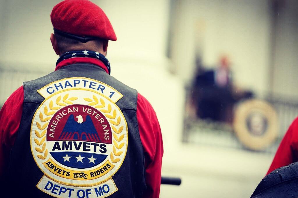 FLOTUS45's tweet image. Beautiful to see our brave American Veterans at today's #RollingtoRemember ride to honor our nation’s POW/MIA &amp;amp; bring attention to veteran suicide. We were honored to welcome you to the South Lawn of the @WhiteHouse. Grateful for your courage &amp;amp; service to our country.