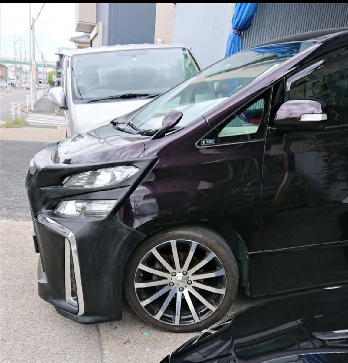 このエアロ凄い💦20ヴェルファイア用？