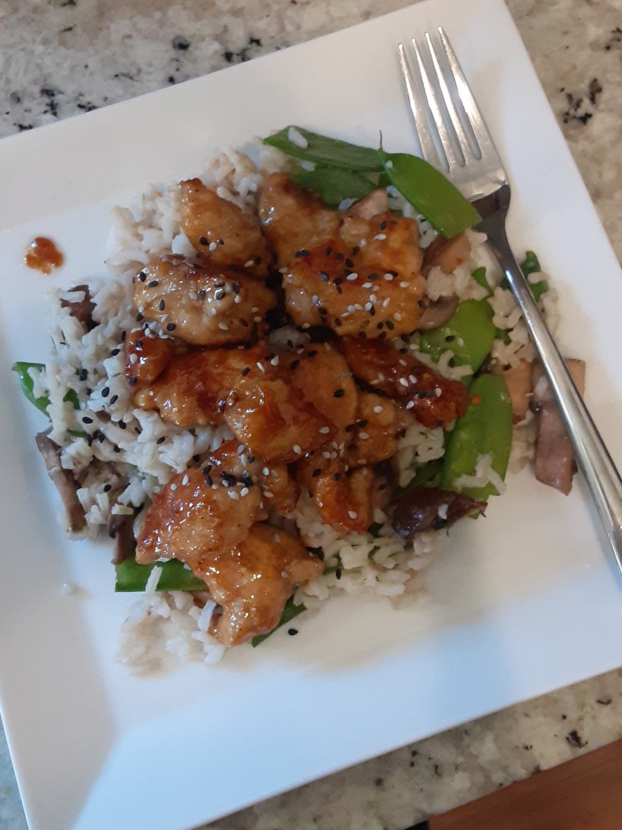 Engine816's tweet image. Also, orange sesame chicken