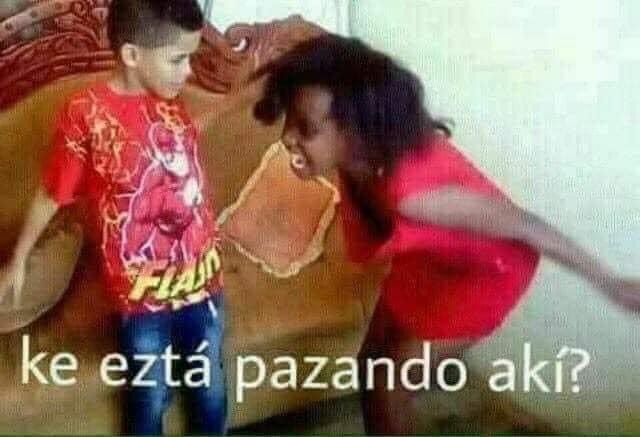 Cuando le enseñas una canción de tus favs a tu amiga y de la nada ya le pone el ojo a tu bias