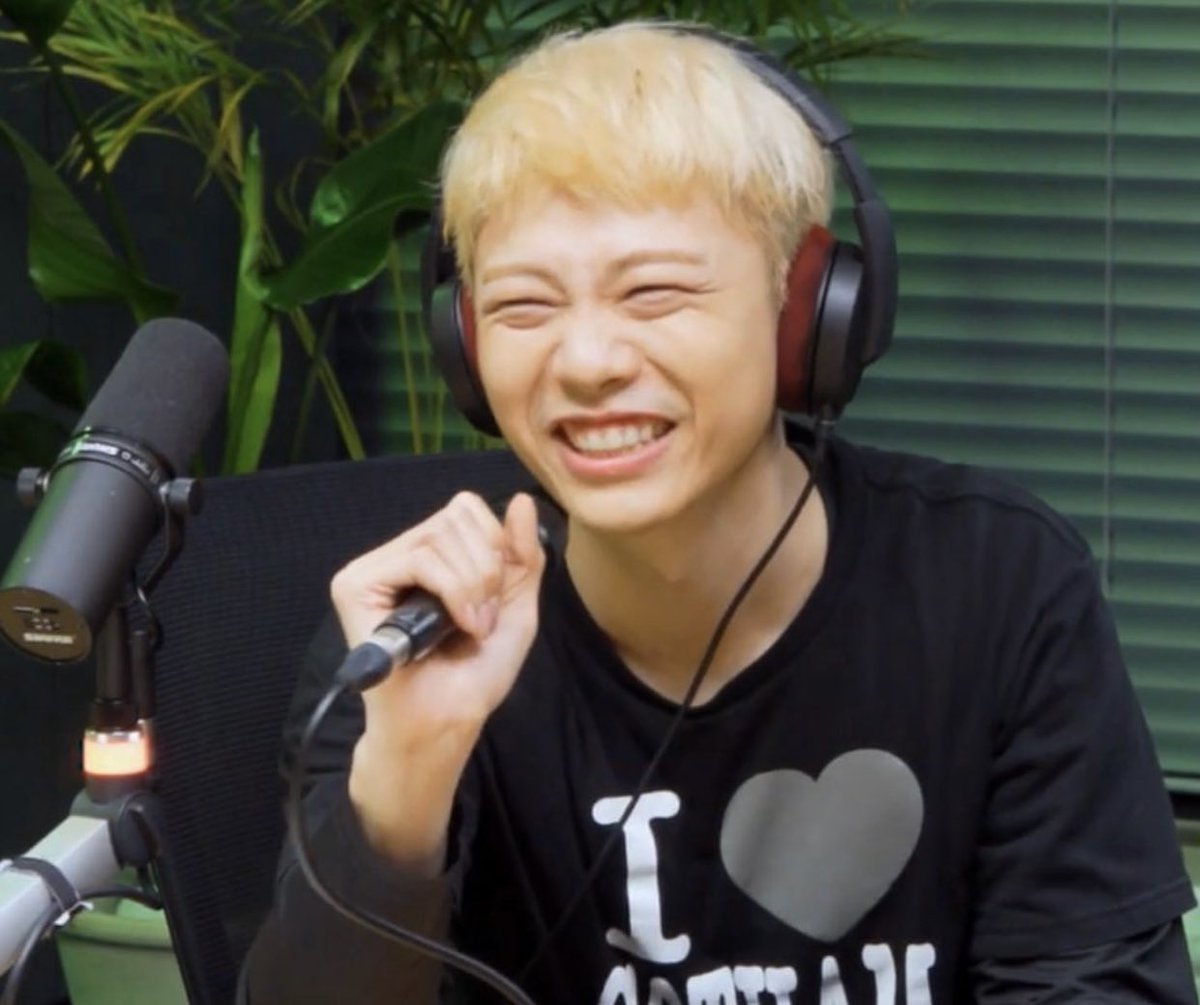 A thread of Giriboy smiling but his smile gets bigger as you scroll 