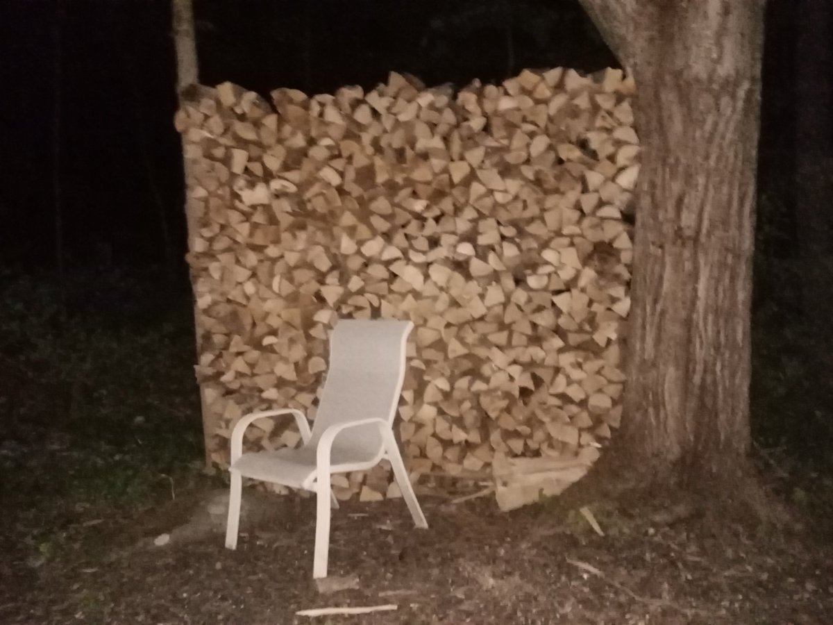 Building the wall to keep the mask less trump supporters out.