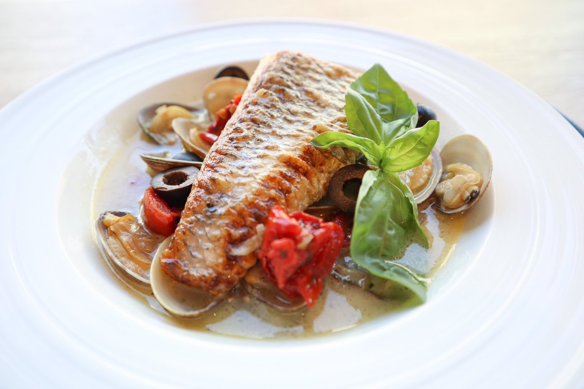 Restaurant Cozy A Twitter 5 23のお弁当 三元豚の生姜焼弁当 850円 赤魚の煮付け弁当 800円 サーロインステーキ弁当 950円 おすすめのお惣菜 おうちでアクアパッツァ 営業時間 11 30 00 Take Out 11 00 19 00 仙川テイクアウト T Co 5pqkq7pz2e