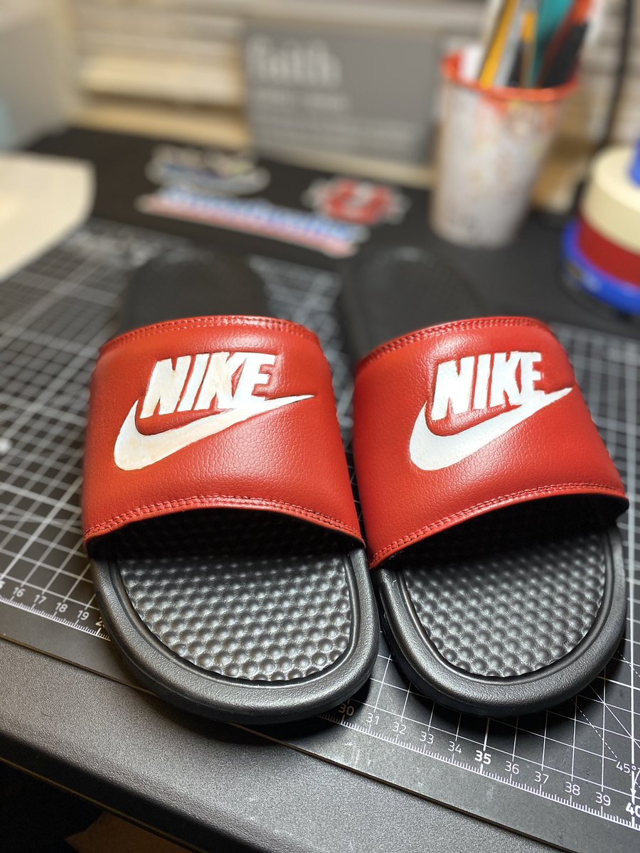 CoachBWestbrook's tweet photo. Before &amp; After...Custom Nike Flip Flops! #DesignByBW | @AngelusDirect https://t.co/bJBLU726It