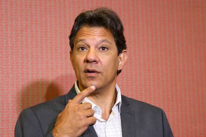 fgueeedes's tweet photo. Quanto mais tentam denegrir a pessoa mas ela se fortalece, ou a galera não tá se esforçando ou isso e tudo esquematizado pqq, acabaram de reeleger o cara... Vocês sabem quem ... Segue a foto eu vendo a lacração pós vídeo ! https://t.co/4UWoc5g1zm