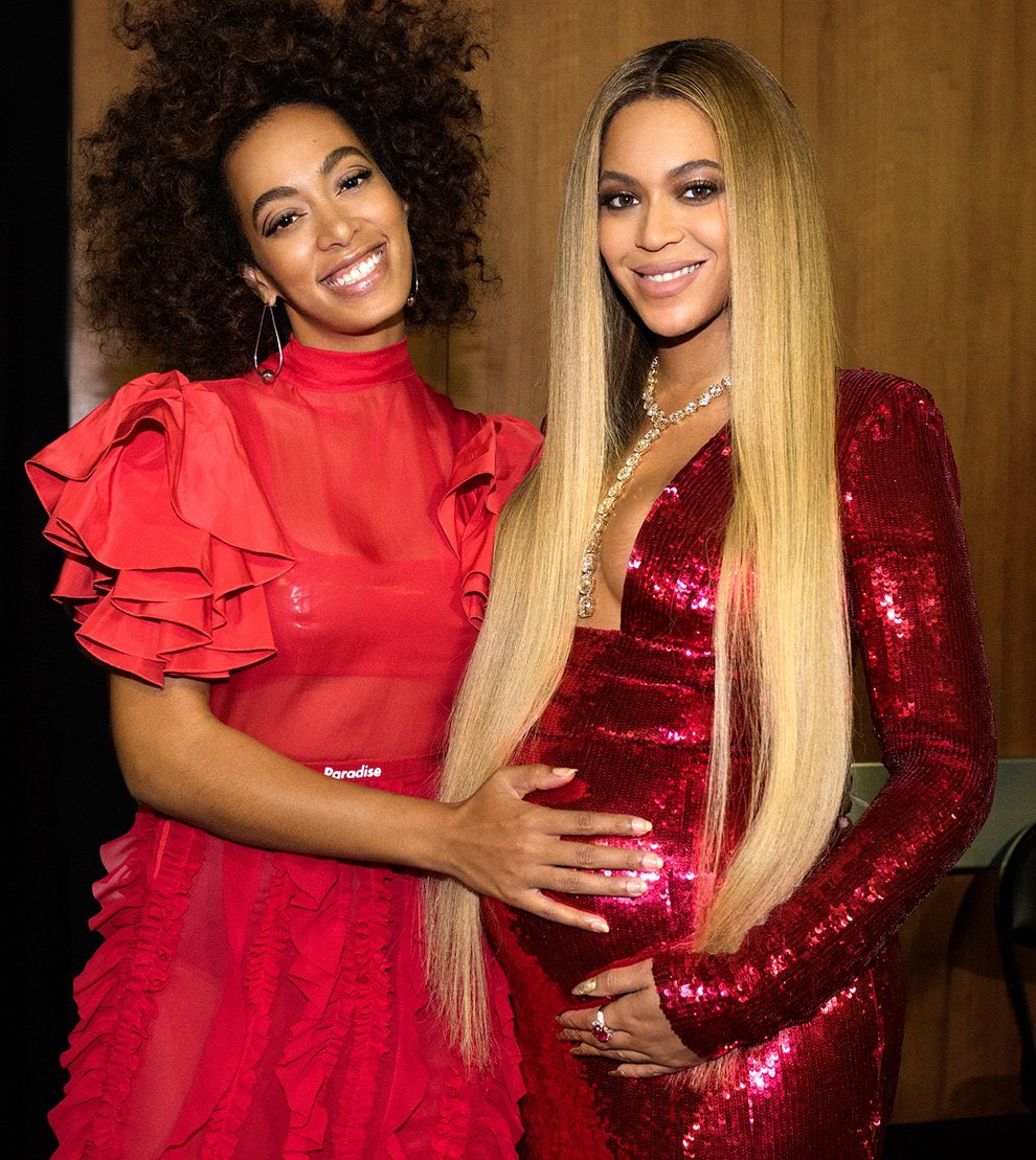 Beyoncé and Solange ♡ Both Won a Grammy that night.