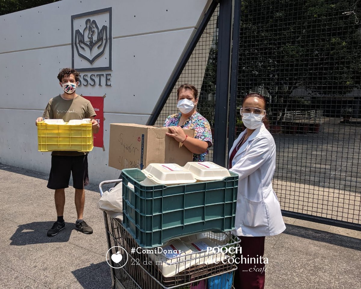 comidonas's tweet image. Por tercer viernes consecutivo #ComiDonas entregó Tortas de Cochinita al @cmn20noviembre, ademas de las entregas diarias al @HospitalJuarezM

En total 120 comidas para los #HeroesDeLaSalud 

#GraciasTotales 
#JuntosVamosASalirAdelante