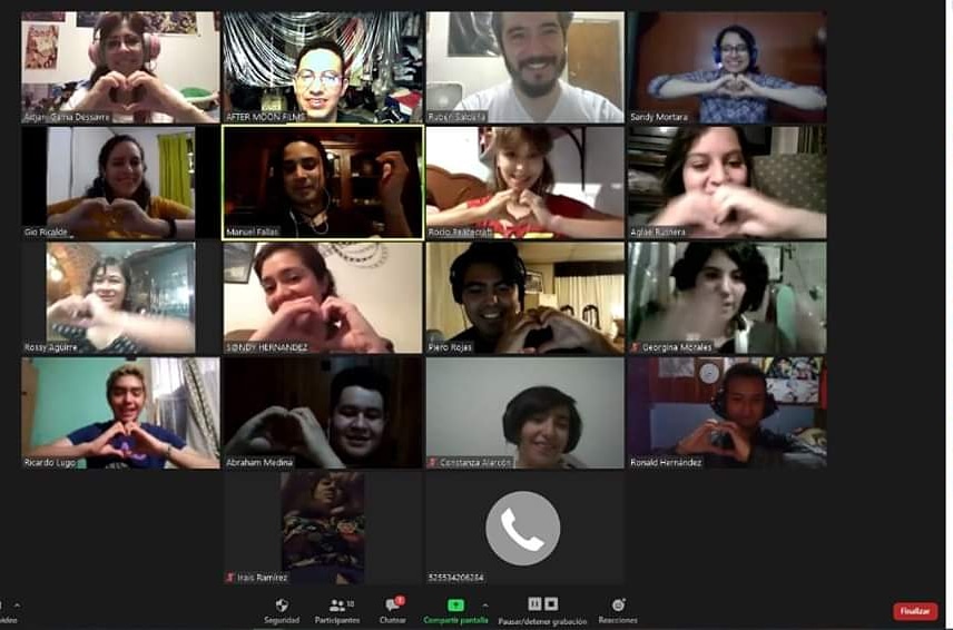 rossyaguirredob's tweet photo. Pues aquí terminando el segundo módulo virtual con unos chicos sumamente entusiastas y talentosos, mi primer grupo virtual, grupo internacional y nacional. Mucho éxito en sus siguientes módulos con excelentes y grandes profesores en #AftermoonFilms Los quiero mucho https://t.co/4US3cGS4qn