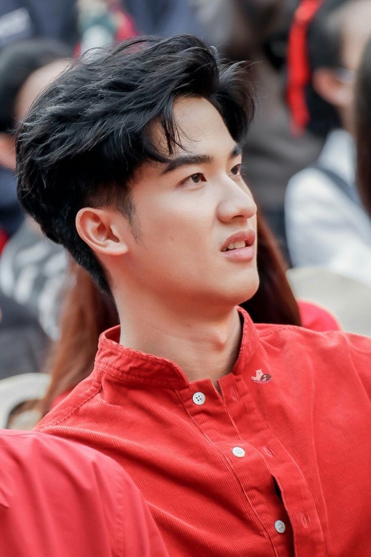 tay tawan being iconic ; an appreciation thread: 