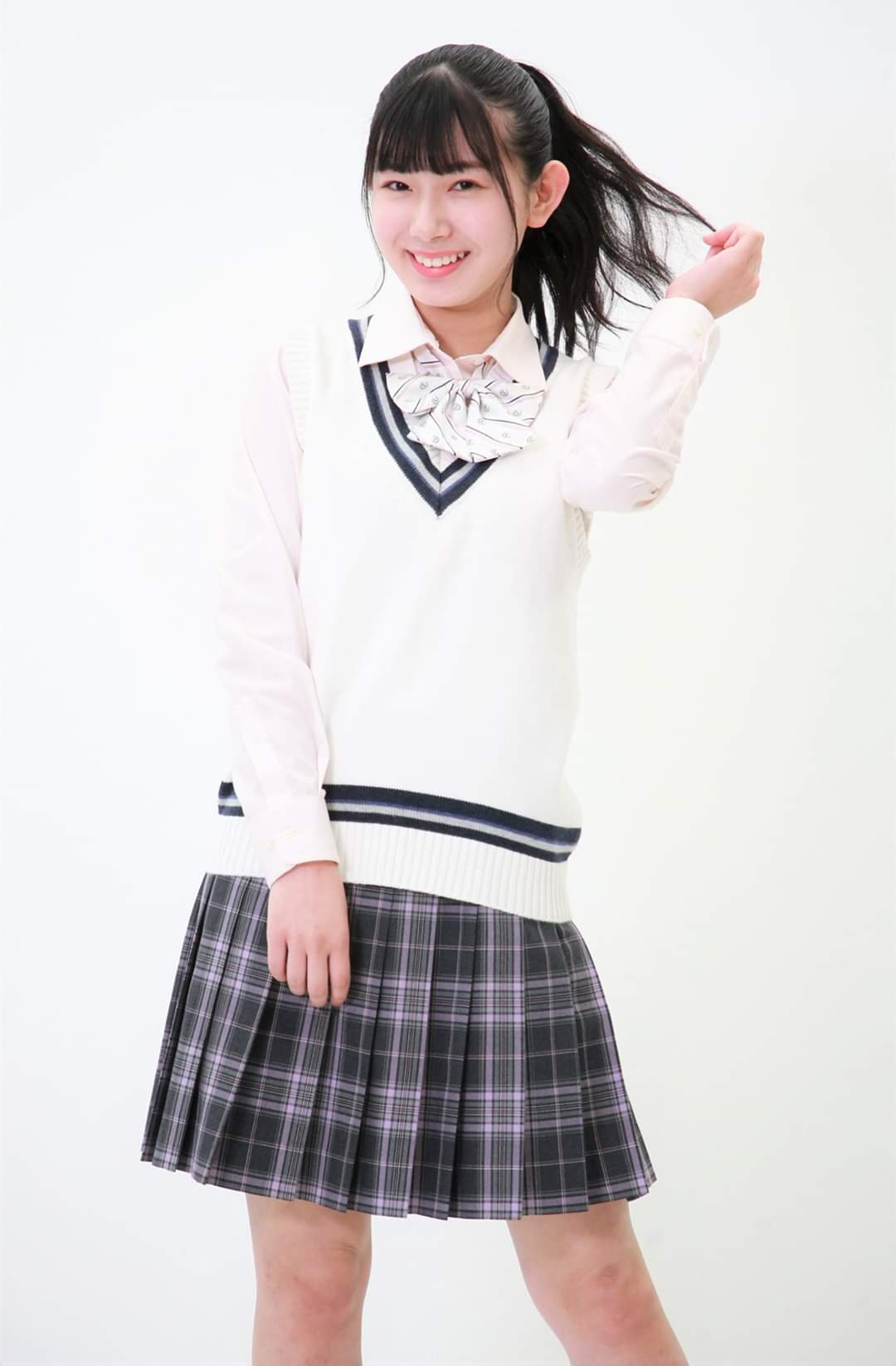 中学生　美少女 スポニチさんの福島美少女図鑑モデル紹介シリーズ！ ６回目の今日は小檜山蘭です。 福島美少女図鑑に小５から在籍している蘭も、この春から高校生になりました。  中高生チームを引っ張る彼女のこれからにご注目ください♪ 【Web紙面は ...