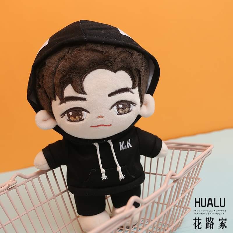 LXshop2's tweet photo. #พรีออเดอร์  Pre-der
LiXian Doll Doll ตุ๊กตา #หลี่เซี่ยน ขนาด 20 CM
แบบชุดเดี่ยว ราคา = 1190 B 
แบบเปลี่ยนชุดได้ มี 2 ชุด ราคา = 1490 B 
รองเท้า มี 2 สี ดำ ขาว ราคา = 260 ค่าส่ง 
ค่าส่ง 80 B ทุกแบบ รองเท้า +เพิ่ม 20
สนใจสอบถามได้นะคะ 

#หลี่เซี่ยน #LiXian #李现 #gogosquid https://t.co/2OZWwy60Iv