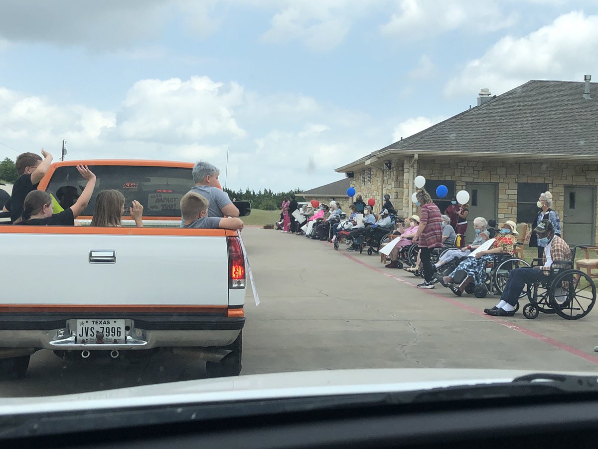 JalayneRinewalt's tweet photo. Got to see some of our buddies at the Senior Care parade today. Oh how I miss them! They still made me smile, even with their masks. Their eyes said it all!!
#CCEandBEYOND
#clubImpact https://t.co/cXjPXK5N4l