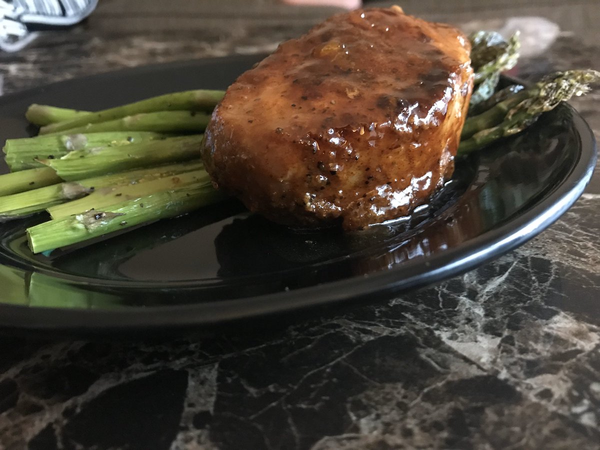 Glazed porkchops