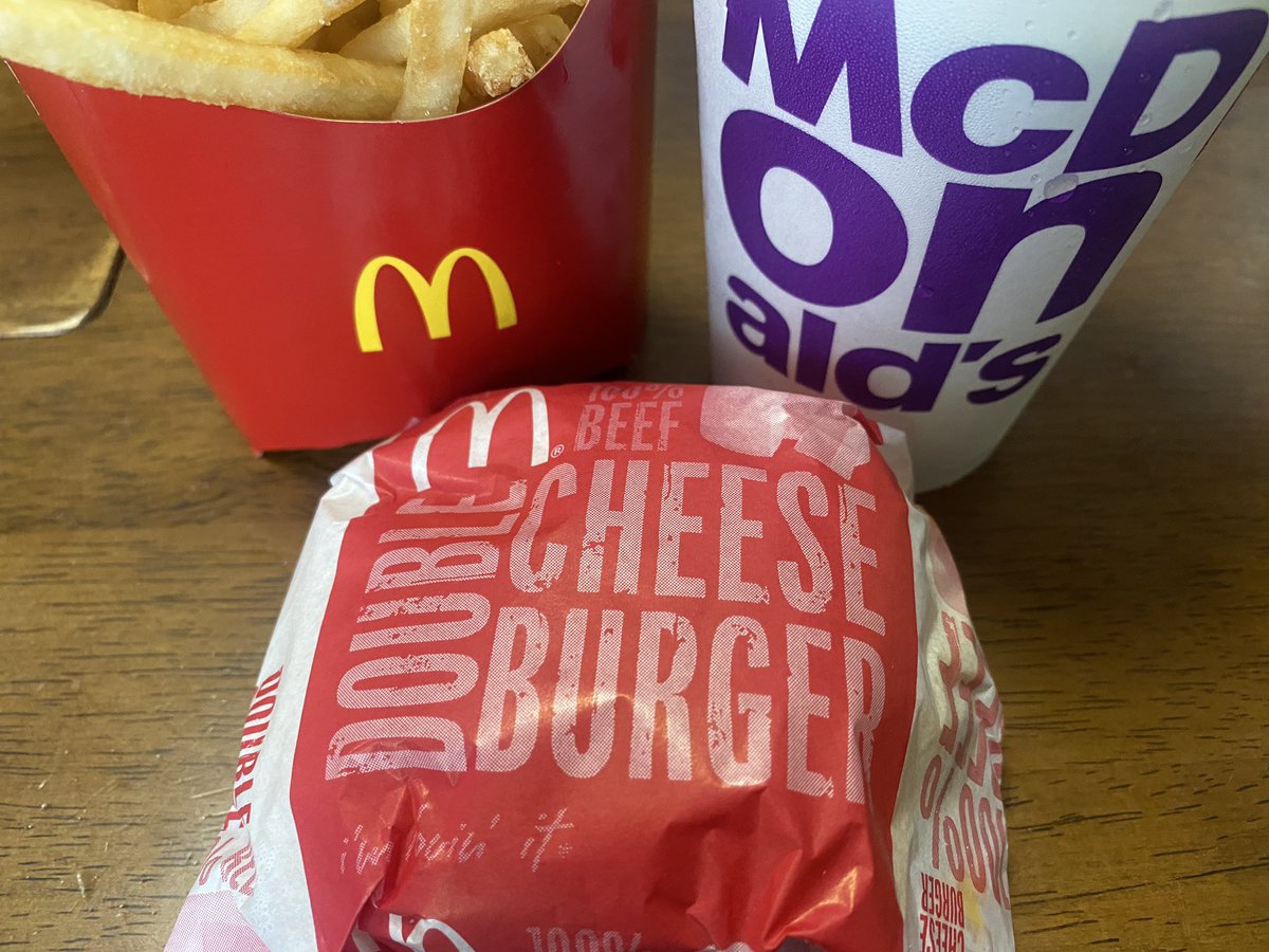 マックフライポテトm